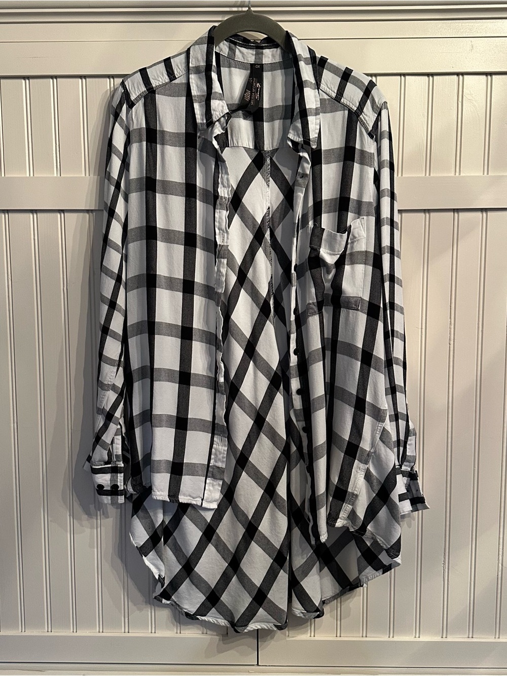 Melissa McCarthy Black and White Plaid Shirt Size 0X